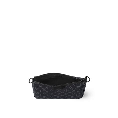 Pochette Accessoire XL Monogram Eclipse Canvas .